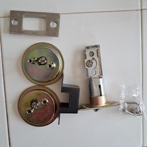 Kwik-round-lock-pull For 1-3/4" Thicknesses Door